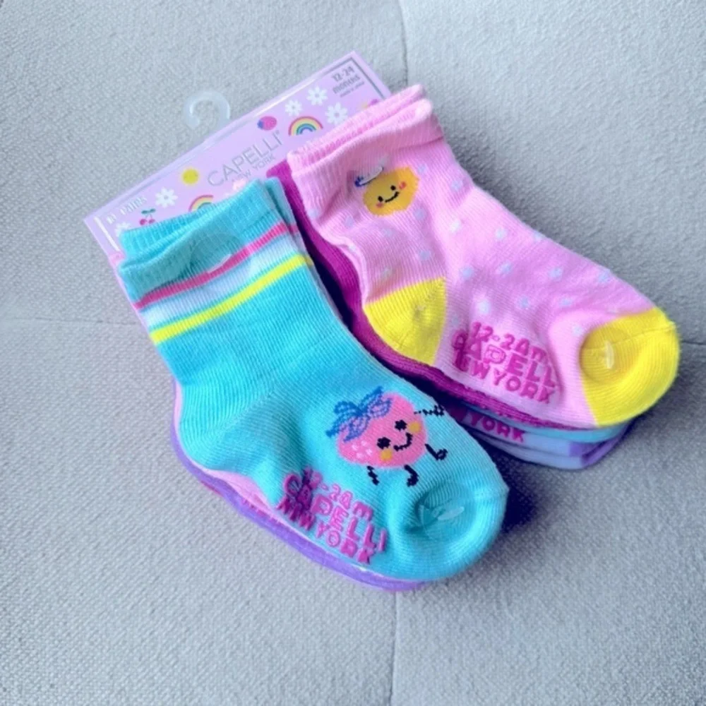 NWT Capelli New York bundle of 10 pairs socks size 12-24 months